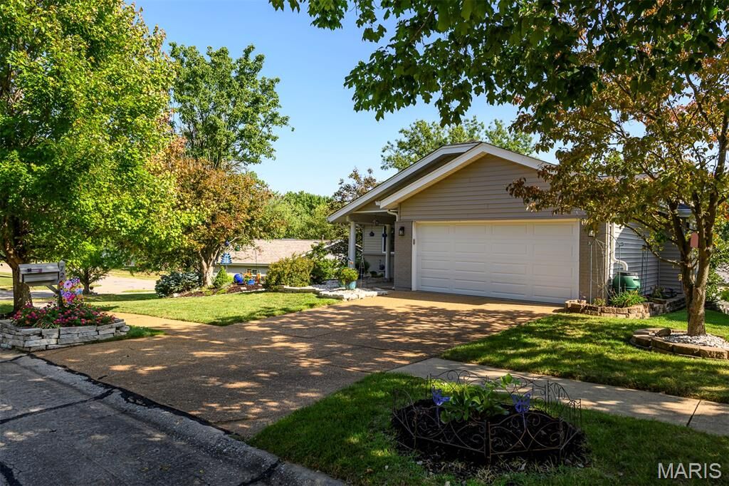 Property Photo: 7212 Emerald Bend Drive MO 63129