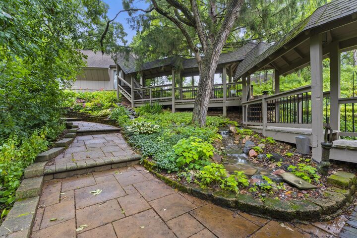 Property Photo: 412 S Taliesin Rd WI 53183