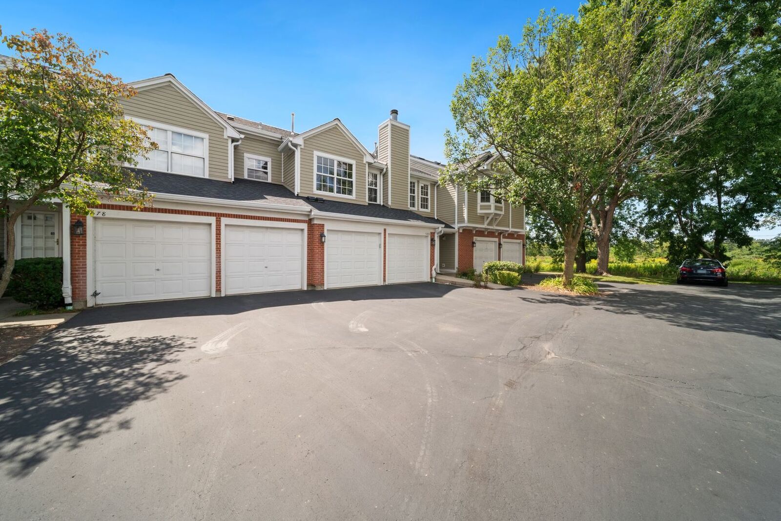 Property Photo:  580 Muskegan Court 580  IL 60061 