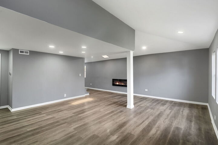 Property Photo:  42425 N Park Lane E  IL 60002 