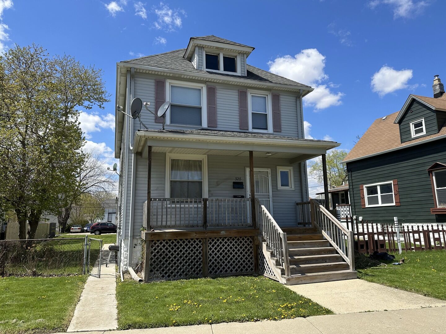 Property Photo:  328 27th Avenue  IL 60104 