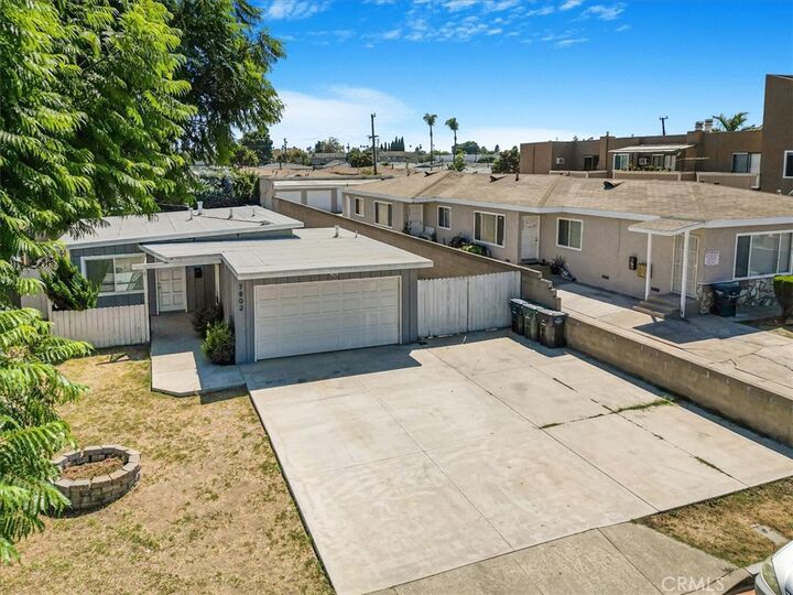 7802 Newman Avenue  Huntington Beach CA 92647 photo