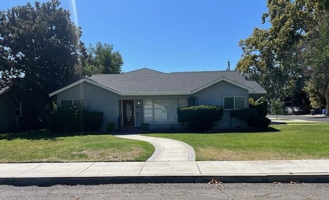 Property Photo:  1400 Sycamore Street  CA 95380 