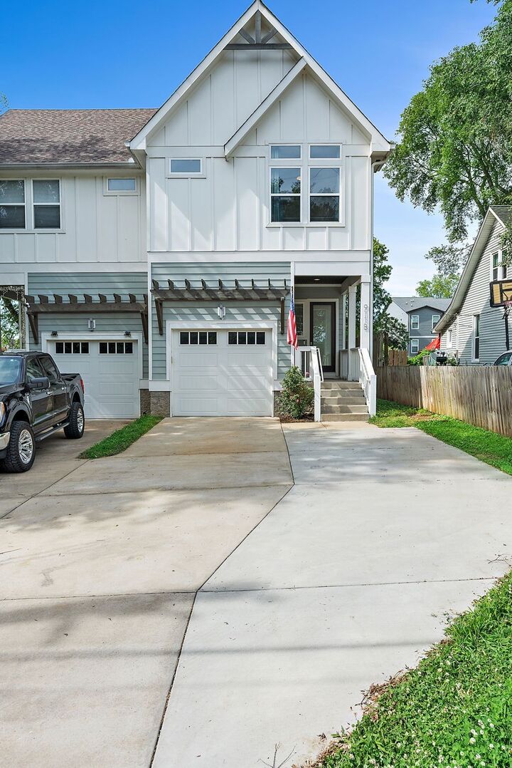 Property Photo:  911B Thomas Ave  TN 37216 