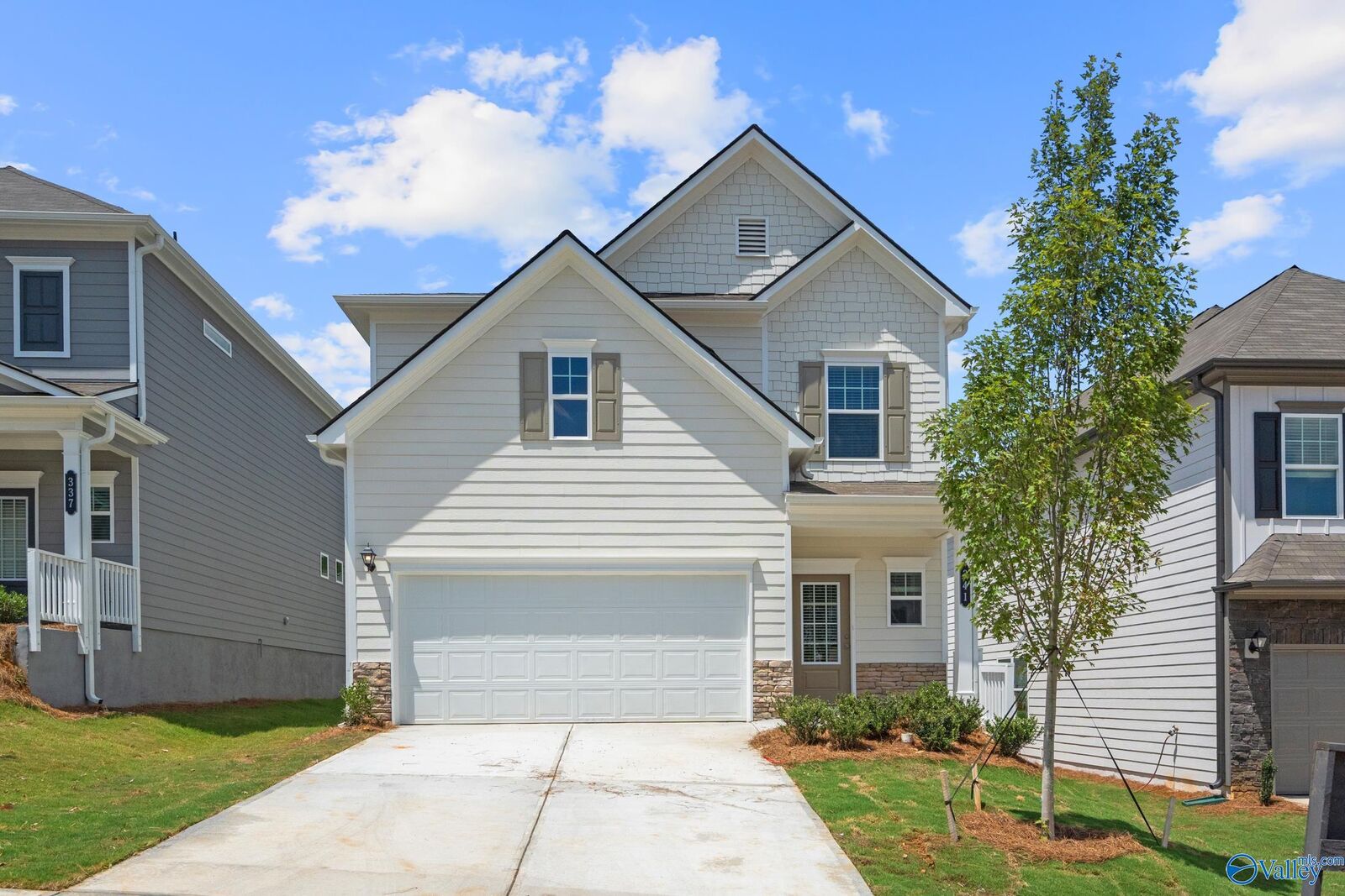 Property Photo: 1107 Tanger Glen Trail AL 35749