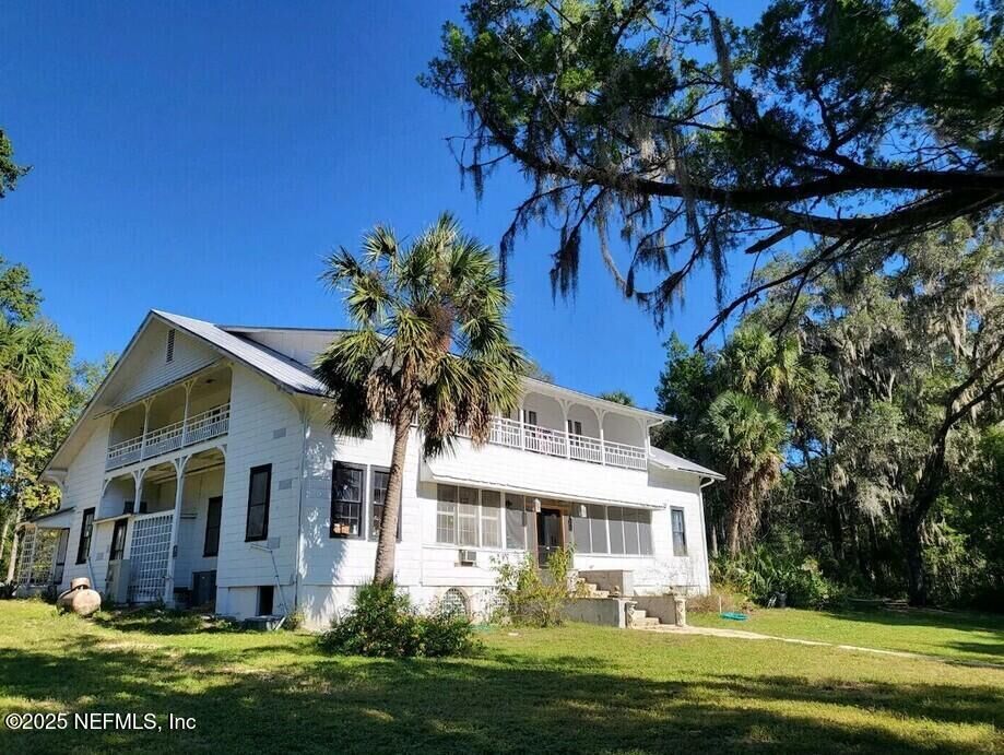 Property Photo:  103 Beacon Street  FL 32148 