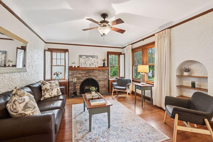 Property Photo: 1736 Scheffer Avenue MN 55116