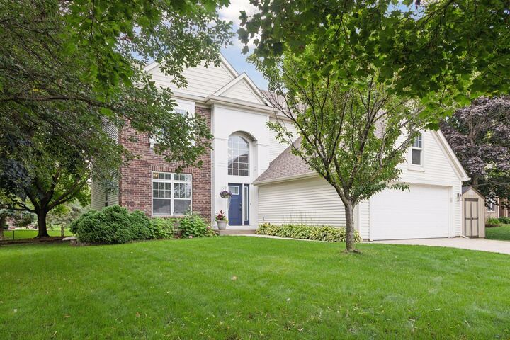 9151 Tyne Lane  Inver Grove Heights MN 55077 photo