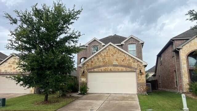 Property Photo: 10120 Leander Place TX 75071