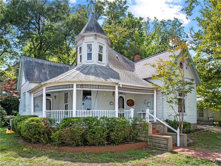 610 W Central Avenue  Harrison AR 72601 photo