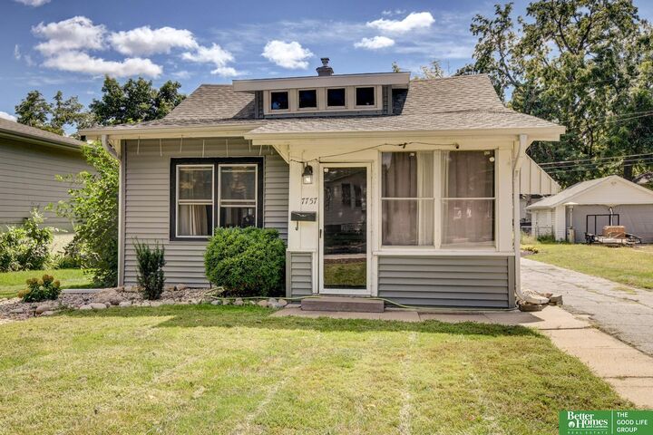 7757 Oakwood Street  Ralston NE 68127 photo
