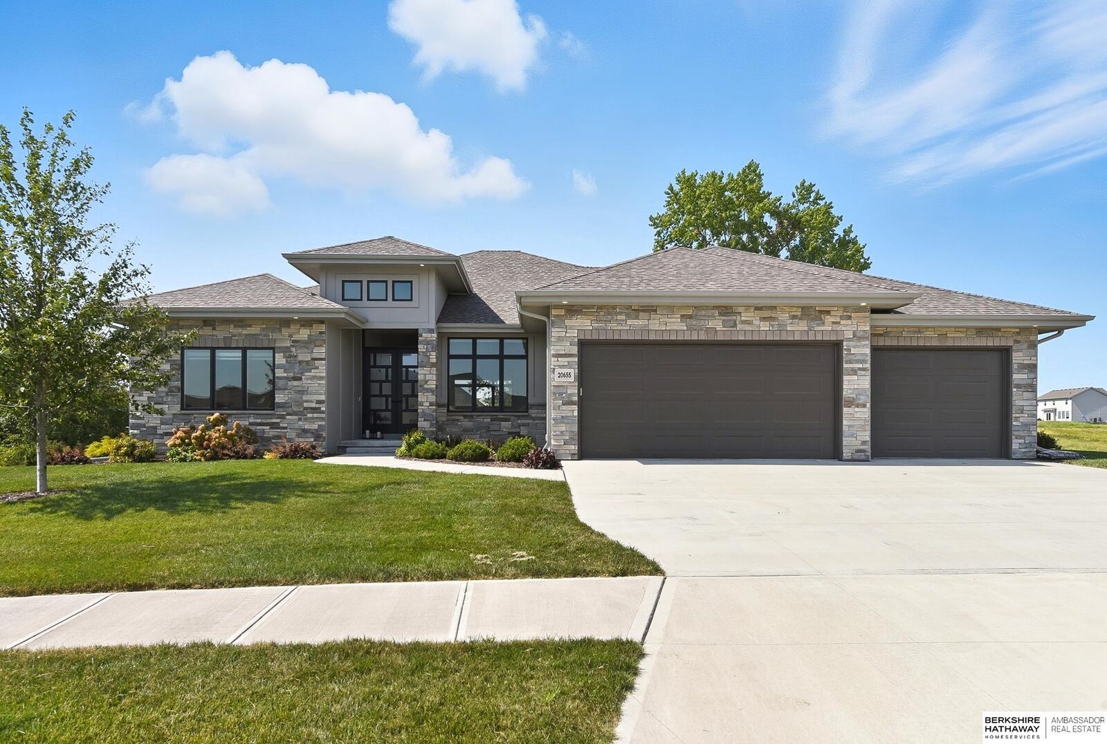 Property Photo: 20655 Laurel Avenue NE 68022