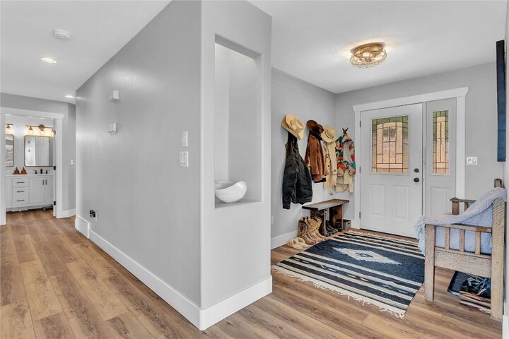 Property Photo:  6011 Oyama Lake Road  BC V4V 2C9 