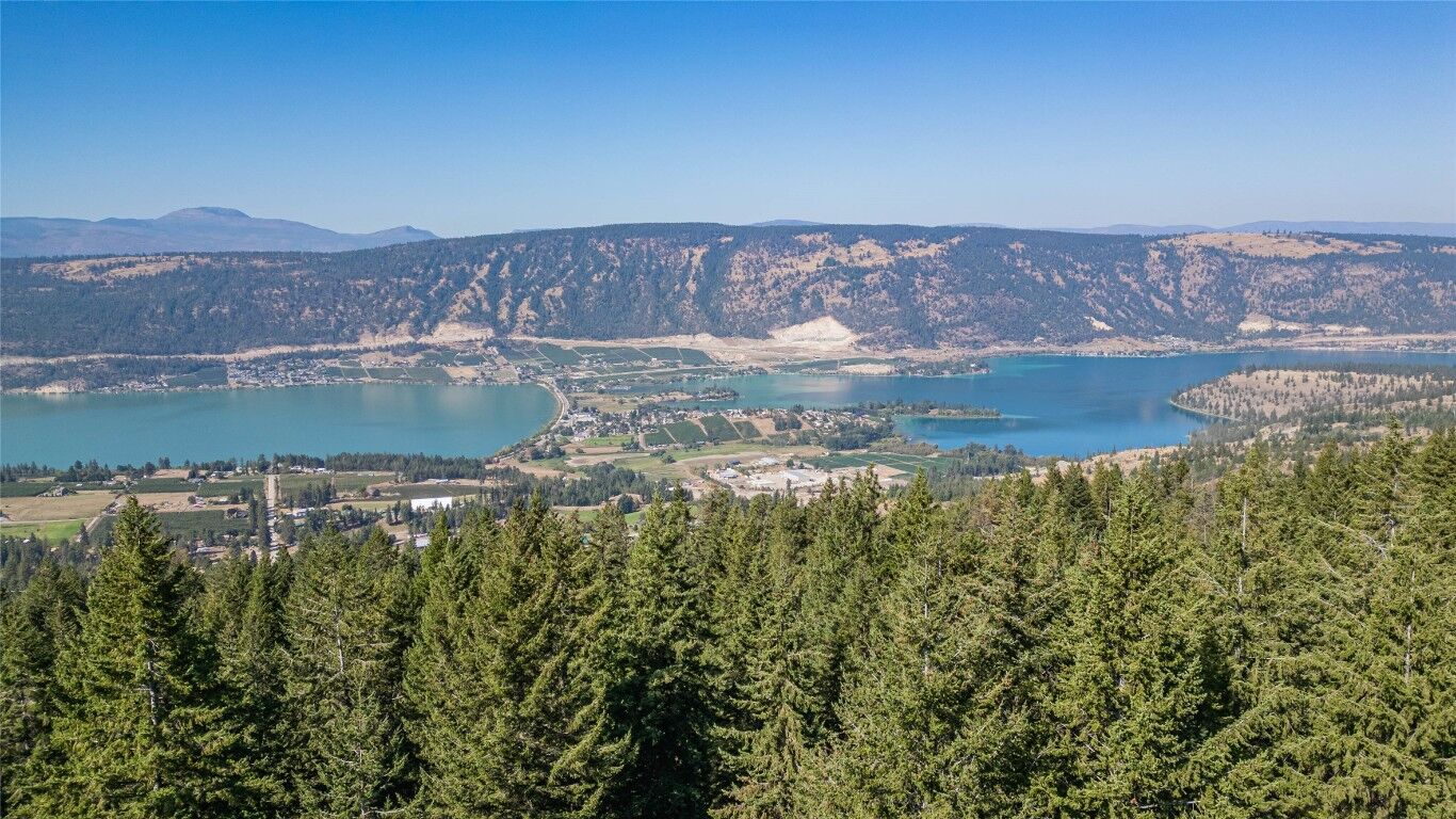 Photo de la propriété: 6051 Oyama Lake Road BC V4V 2C9