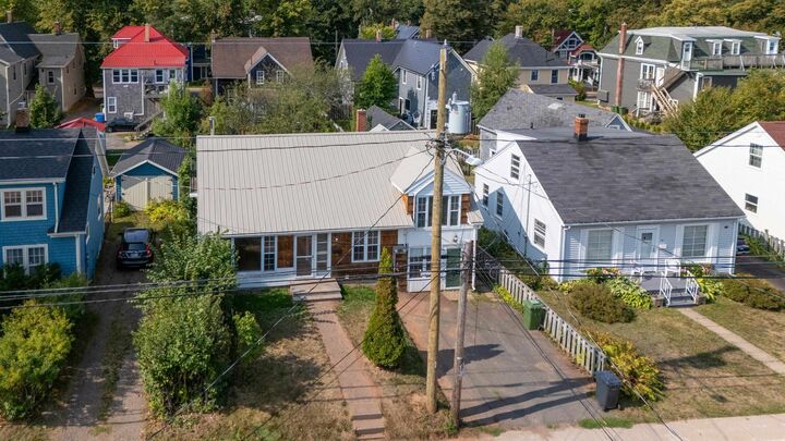 Photo de la propriété:  73 Walthen Drive  PE C1A 4T7 