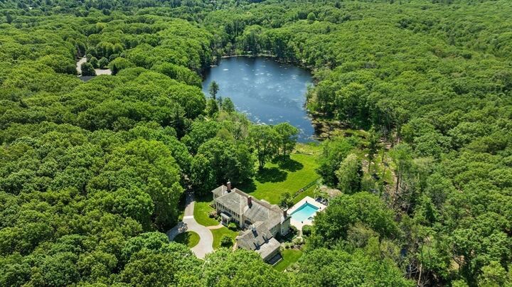 Property Photo: 26 Longmeadow Dr MA 02090