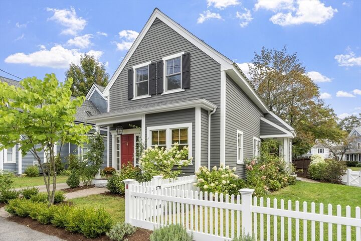 27 Pine St  Concord MA 01742 photo