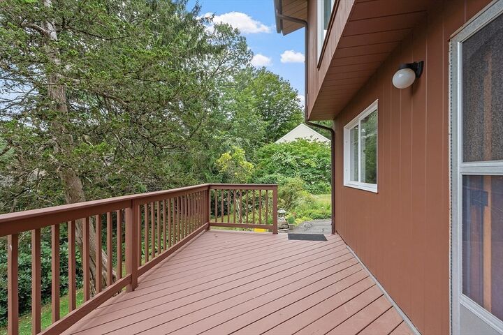 Property Photo:  8 Marlboro Road  MA 02421 