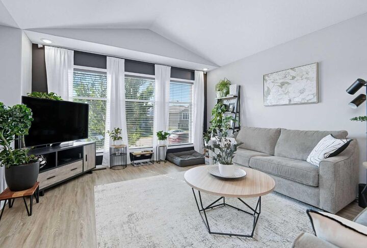 Property Photo:  149 Lanterman Close  AB T4R 3N8 