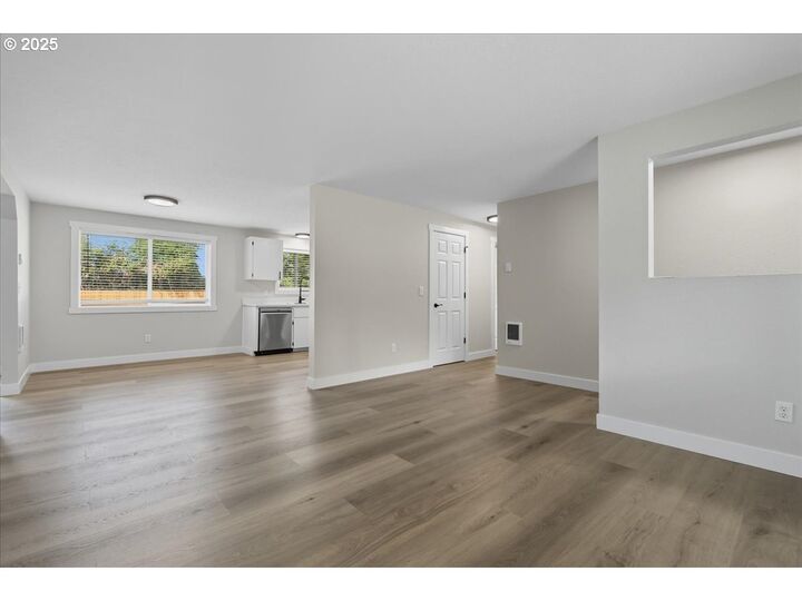 Property Photo: 3614 NE 135th Ave WA 98682
