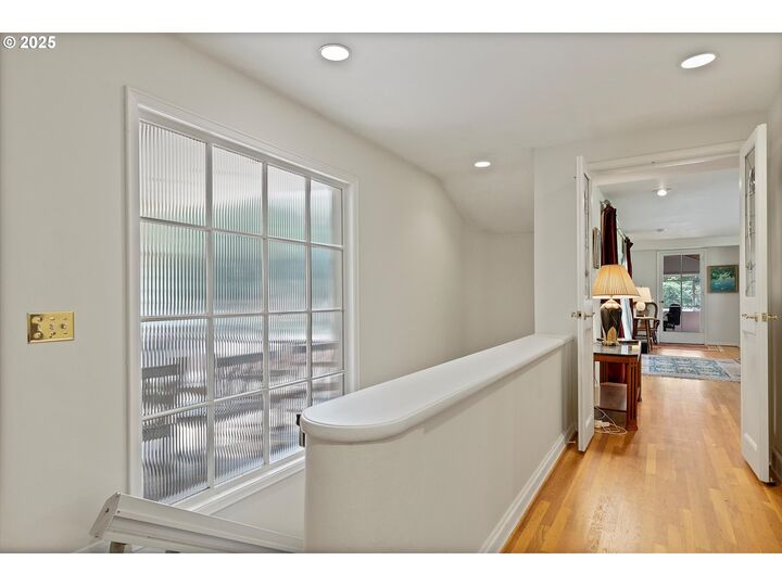Property Photo: 1757 SW Prospect Dr OR 97201