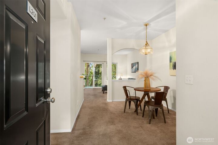Property Photo: 12120 NE 172nd Place L201 WA 98011