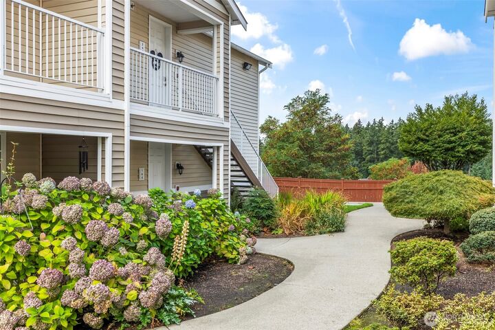 Property Photo:  10109  186th Street E 244  WA 98375 