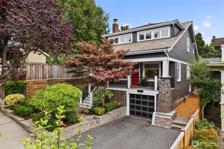 309  Lynn Street  Seattle WA 98109 photo