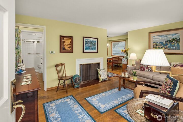 Property Photo:  5143  48th Avenue NE  WA 98105 