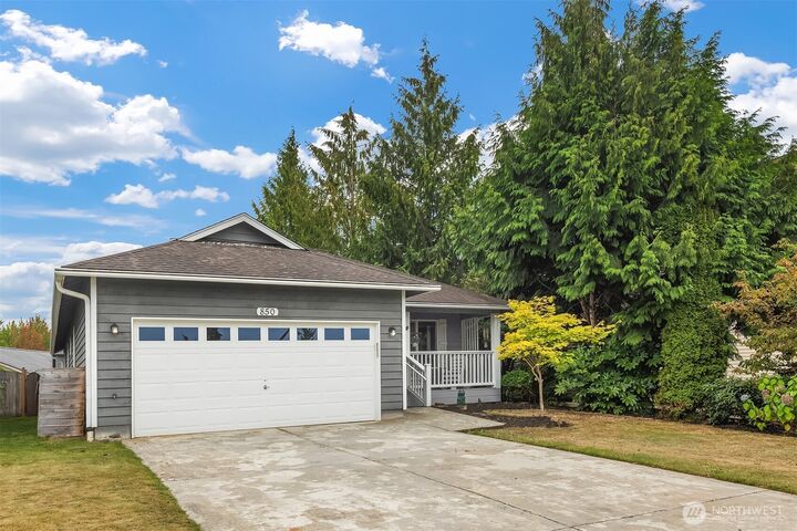 Property Photo:  850  Village Way  WA 98272 