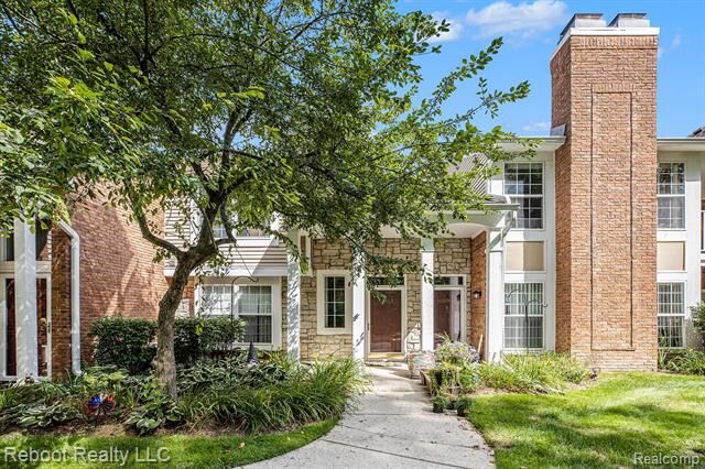 Property Photo:  56083 Chesapeake Trail  MI 48316 