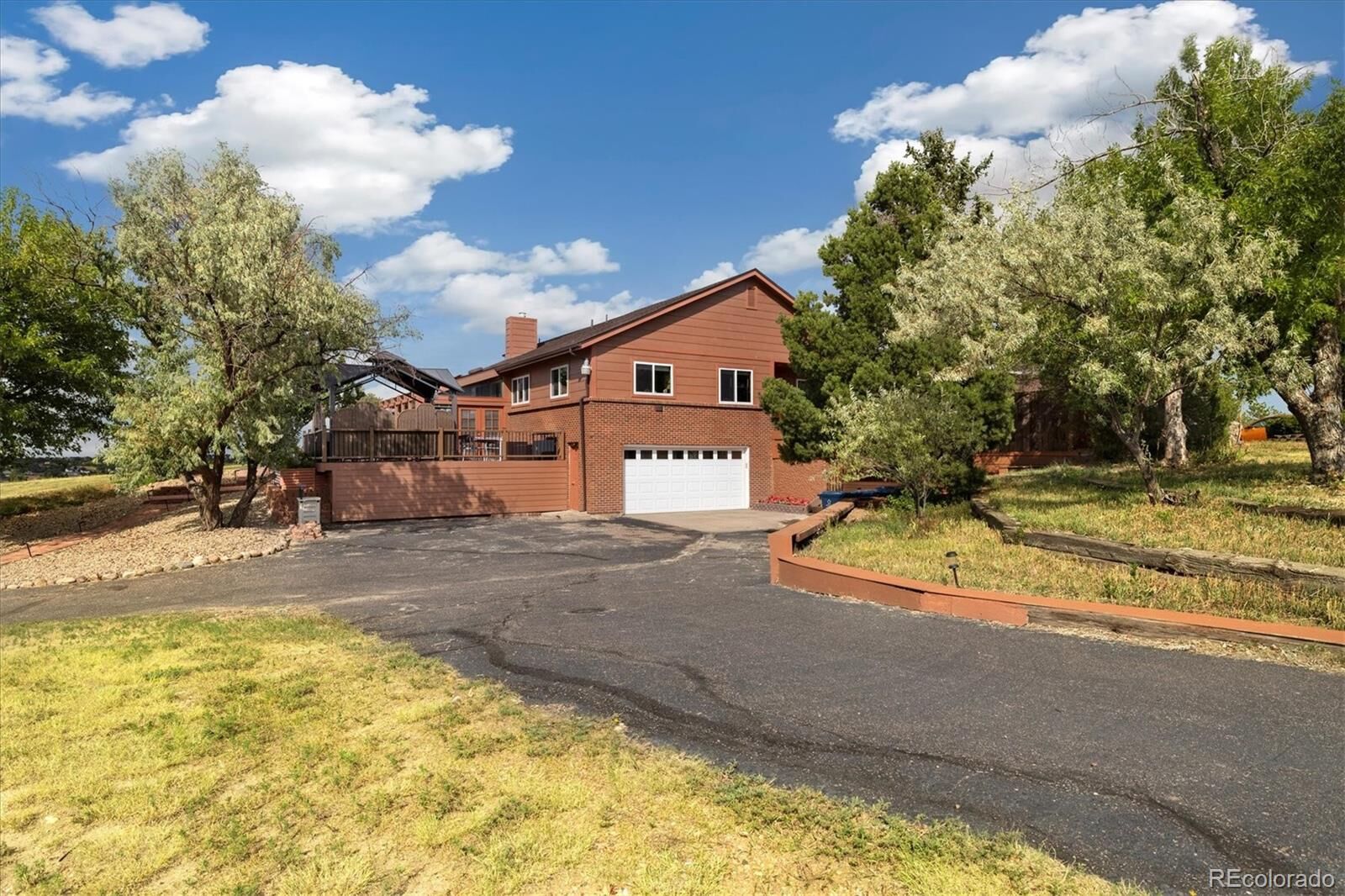 Property Photo: 7390 S Liverpool Street CO 80016