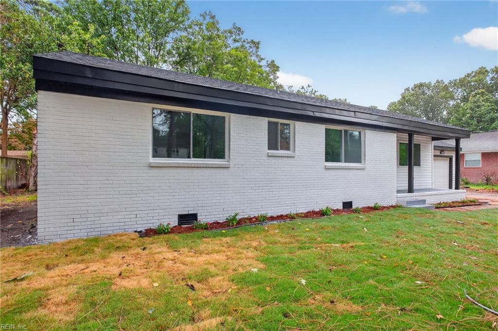 Property Photo: 508 Kirkwood Ln VA 23452