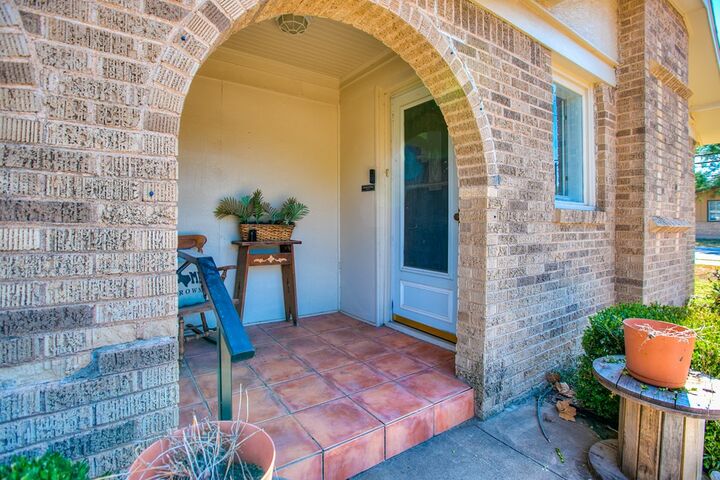 Property Photo: 2027 Walnut St TX 76901