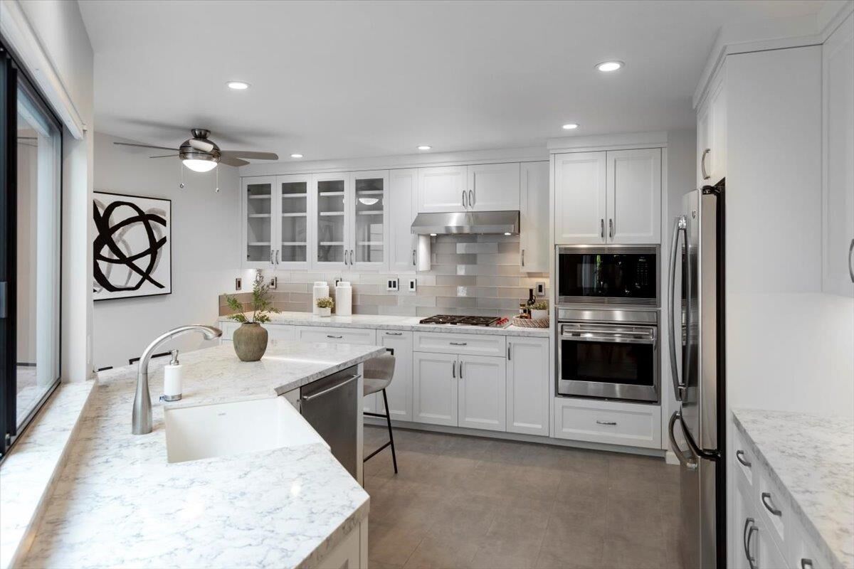 Property Photo:  248 Walker Drive 2  CA 94043 