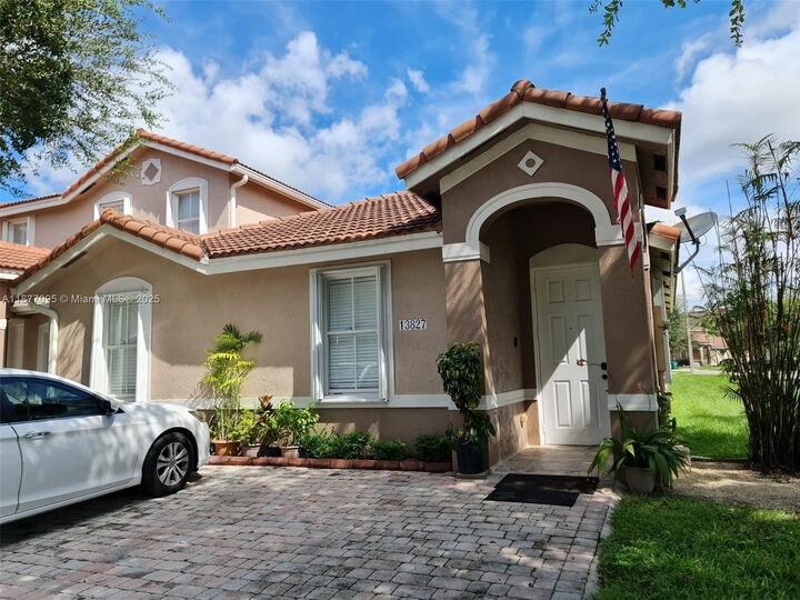 13827 SW 274th Ter  Homestead FL 33032 photo