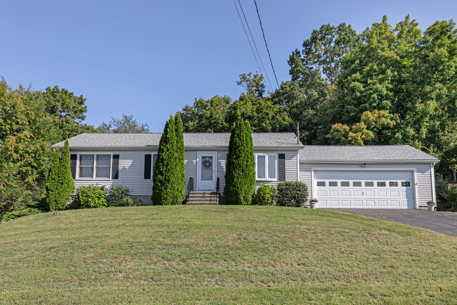Property Photo:  7 Paramount Drive  CT 06483 