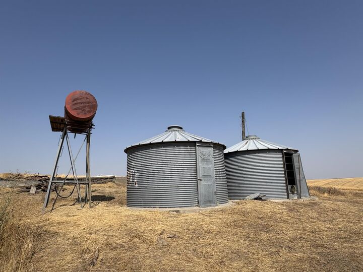 Property Photo:  1225 Marcellus Rd  WA 99169-9687 