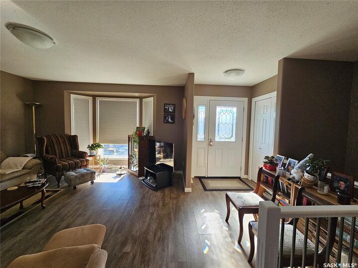 Property Photo:  280 2nd Avenue W 2  SK S0K 4L0 