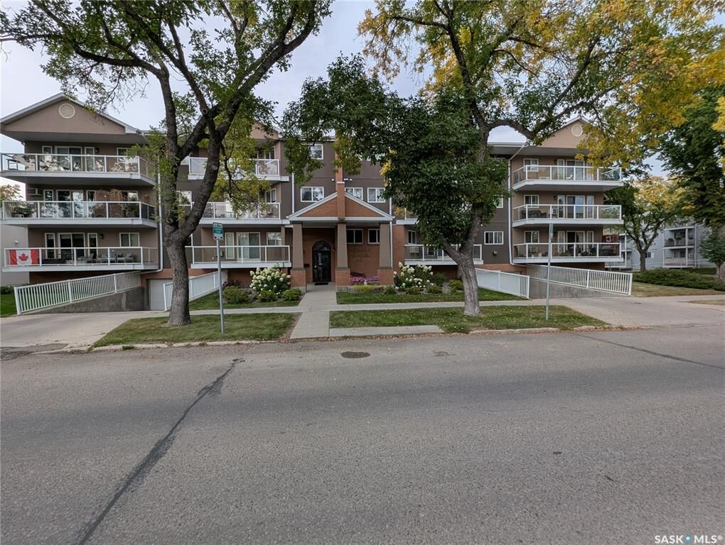 Photo de la propriété: 921 Main Street 204 SK S7H 0K5