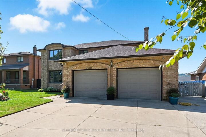 Property Photo: 729 Winston Road ON L3M 4E8