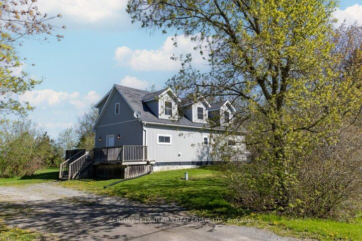 Property Photo:  986 Black Road  ON K0K 1W0 