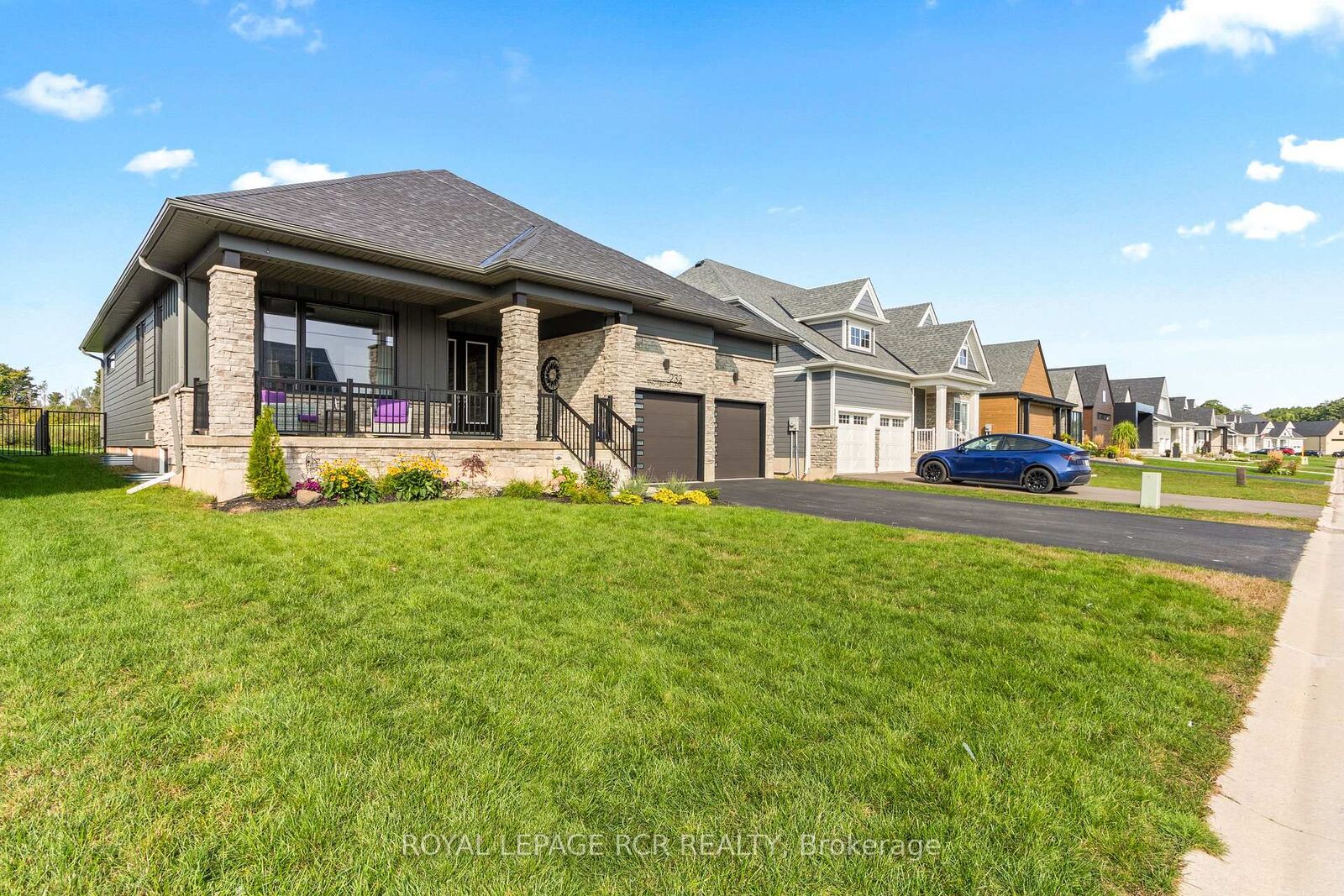 Property Photo:  232 Snowberry Lane  ON N0H 1S0 