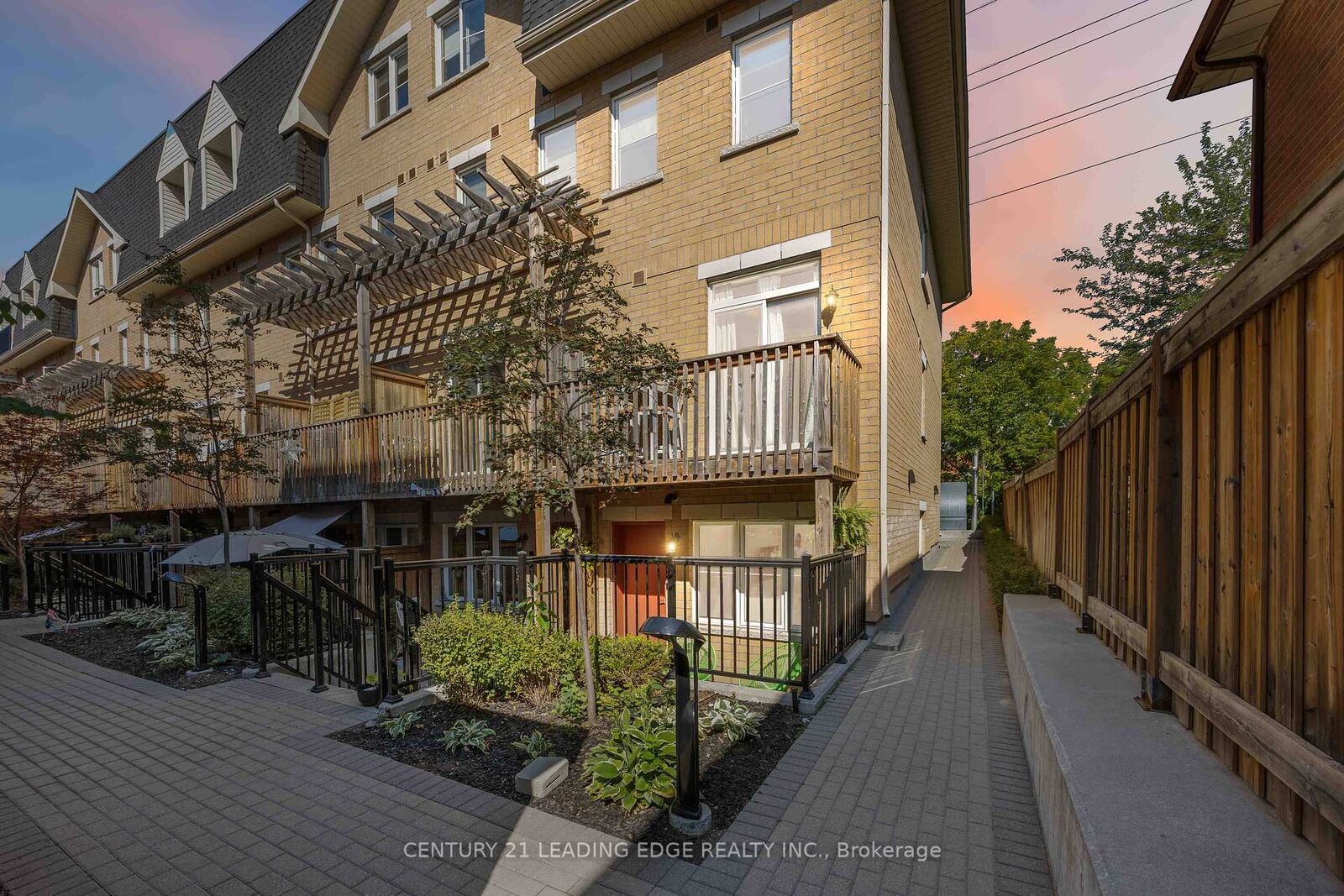 Property Photo:  380 Hopewell Avenue 120  ON M6E 2S2 