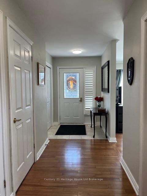 Property Photo:  65 Edwin Crescent  ON N4G 5H2 