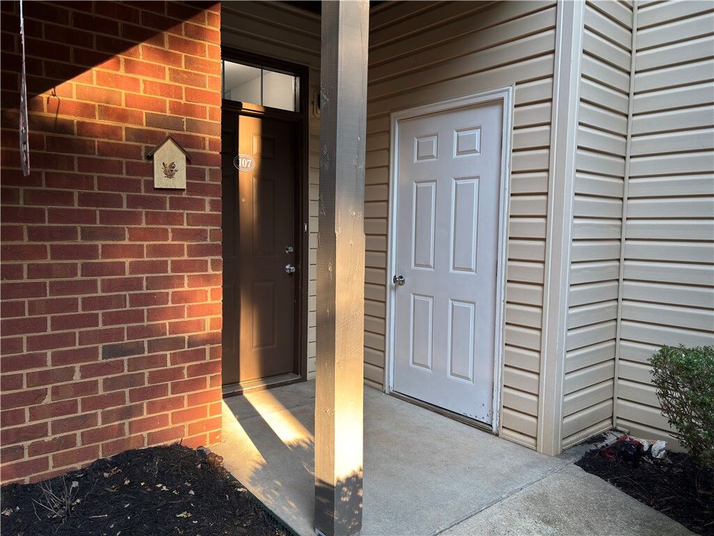 Property Photo:  190 Wexford Drive 107  SC 29621 