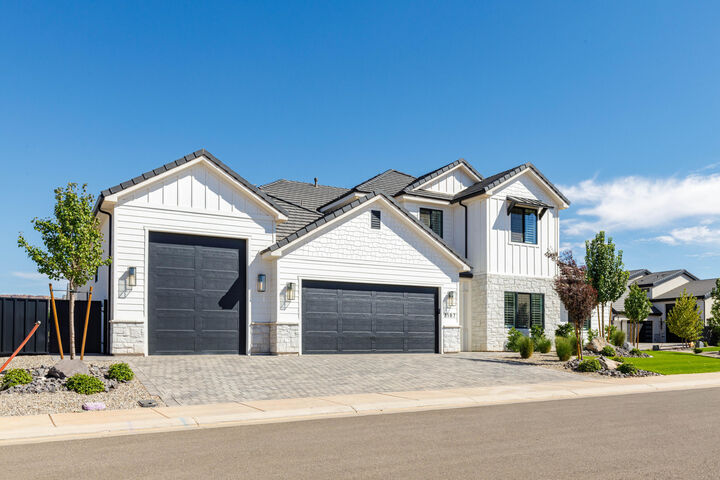 Property Photo: 3187 S Newport Dr UT 84780