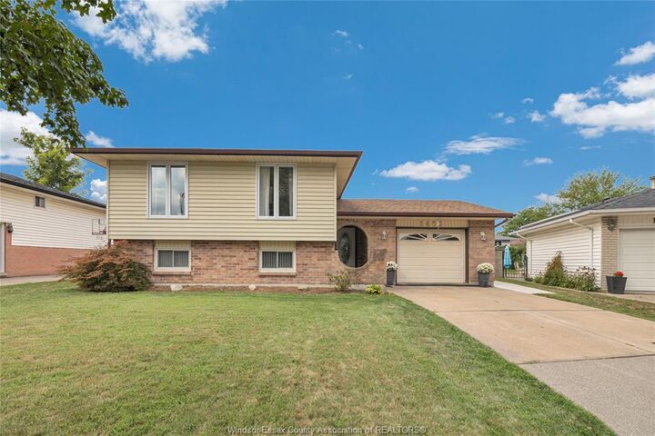 1485 Azalia  Windsor ON N8W 5C4 photo