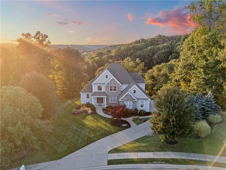 Property Photo: 1104 Castletown Ct PA 15143