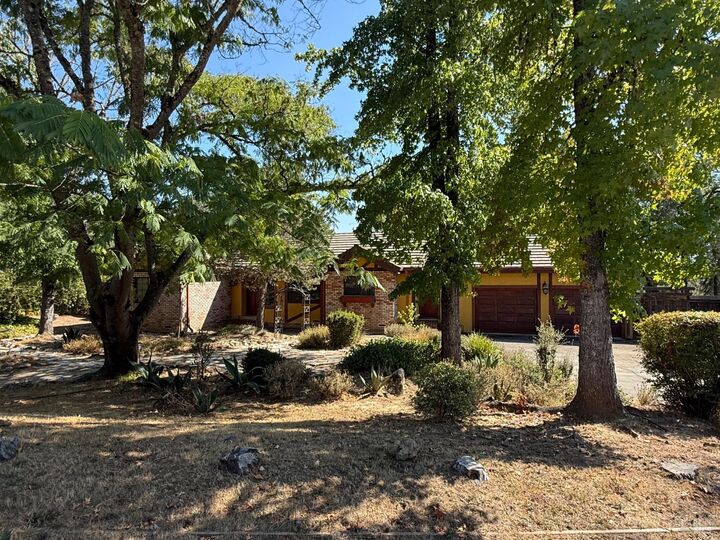 Property Photo: 1461 Meadow Drive CA 95482